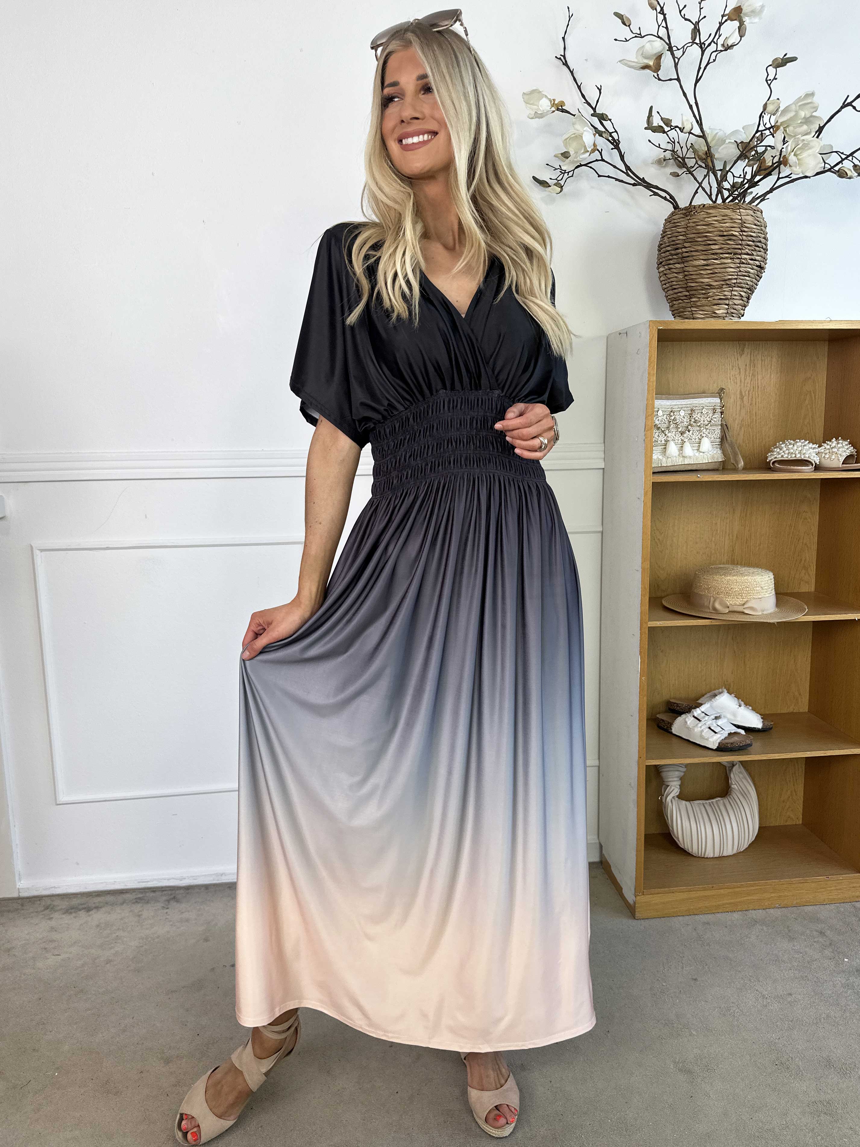 Pams Fade - Lang flerfarvet elastisk kjole